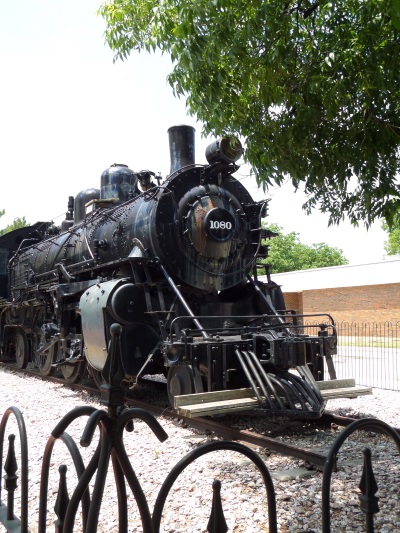 Santa Fe locomotive #1080