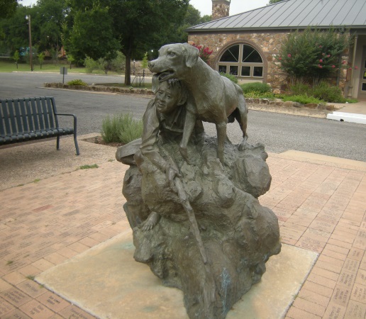 Old Yeller and the boy at the Mason library